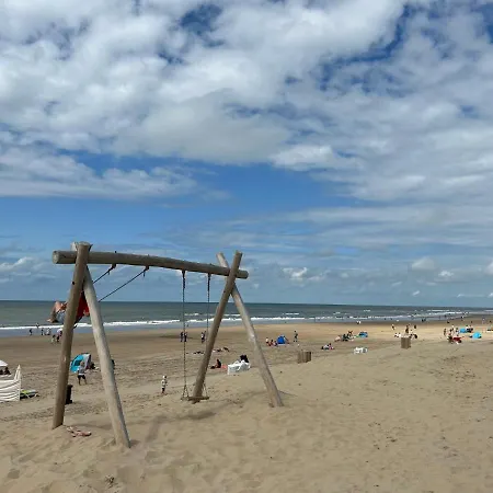 ホリデーパーク Putter Comfort By Interhome ノールトウェイク